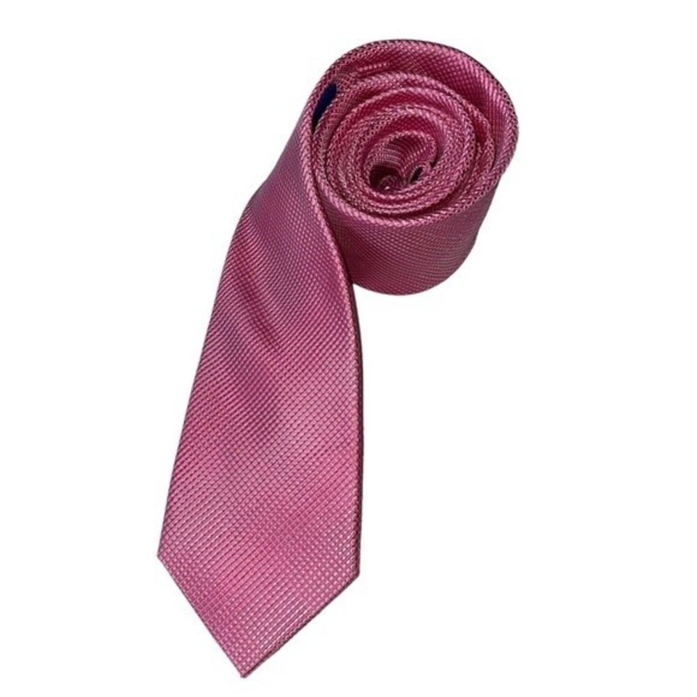 Egara pink micro plaid tie. 100% silk.